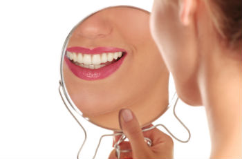 Косметика :: ТОП-5 лучших средств для отбеливания зубов